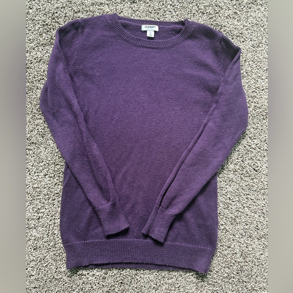 Purple women’s old navy sweater